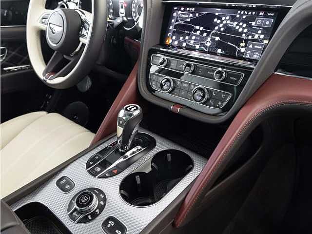 23:Bentley Bentayga EWB Mulliner V8, SUV, Cricketball, Bach Premium Cars GmbH