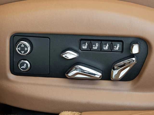 22:Bentley Flying Spur V8 Hybrid, Limousine, Burgundy, Bach Premium Cars GmbH