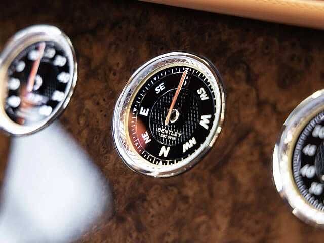 37:Bentley Flying Spur V8 Hybrid, Limousine, Burgundy, Bach Premium Cars GmbH