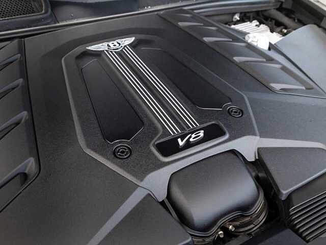 39:Bentley Bentayga EWB Mulliner V8, SUV, Ice over Black Crystal, Bach Premium Cars GmbH