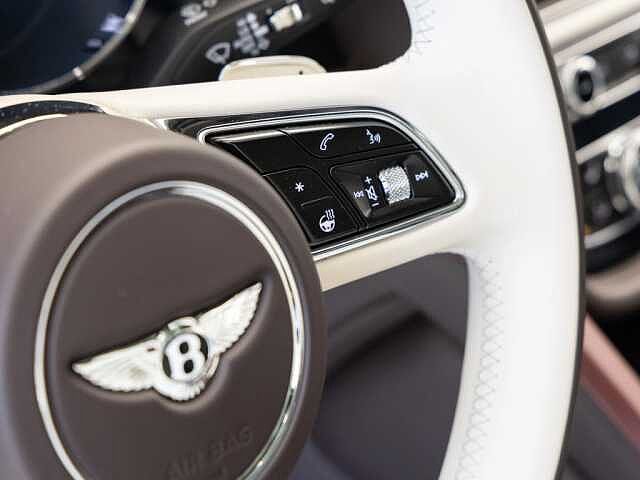 12:Bentley Bentayga EWB Mulliner V8, SUV, Cricketball, Bach Premium Cars GmbH