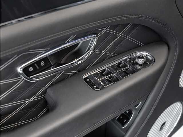 21:Bentley Bentayga EWB Mulliner V8, SUV, Black Velvet, Bach Premium Cars GmbH