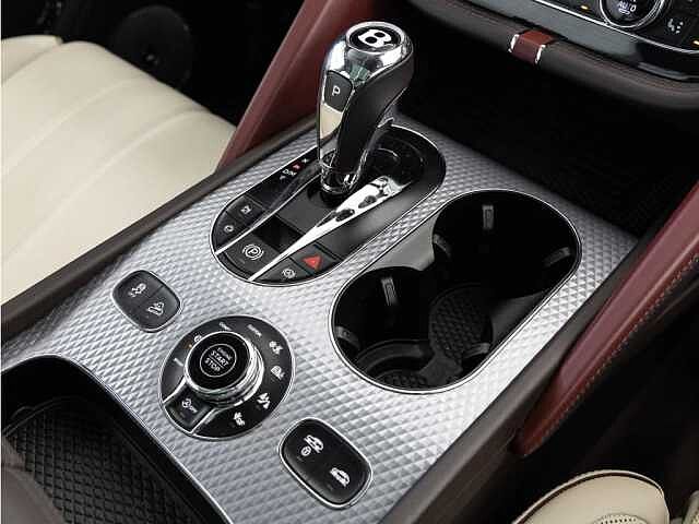 35:Bentley Bentayga EWB Mulliner V8, SUV, Cricketball, Bach Premium Cars GmbH