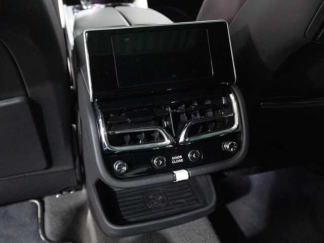 27:Bentley Bentayga EWB Mulliner V8, SUV, Black Velvet, Bach Premium Cars GmbH