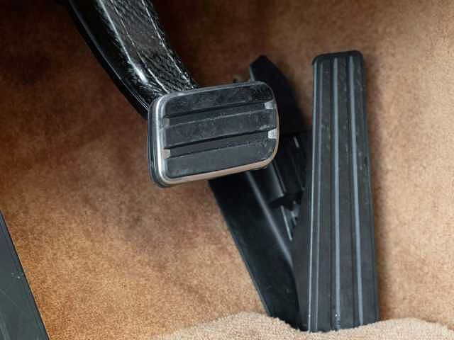 23:Bentley Flying Spur V8 Hybrid, Limousine, Burgundy, Bach Premium Cars GmbH