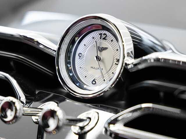 16:Bentley Bentayga EWB Mulliner V8, SUV, Ice over Black Crystal, Bach Premium Cars GmbH