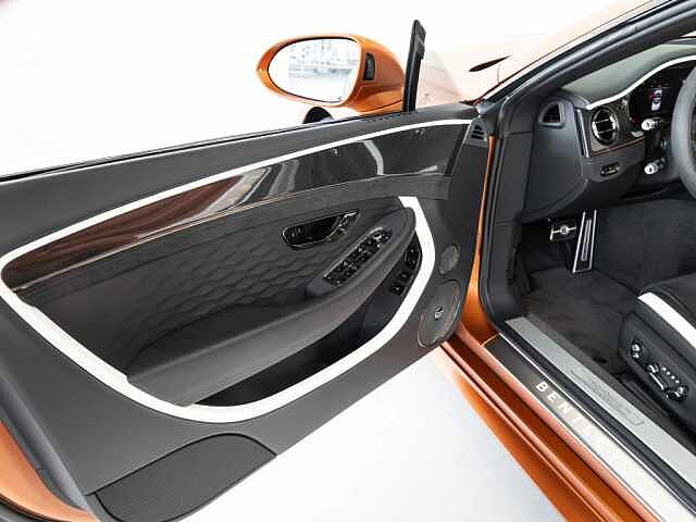 19:Bentley Continental GT Convertible Speed First Edition V8 Hybrid, Cabrio, Orange Flame Satin, Bach Premium Cars GmbH