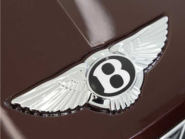 43:Bentley Bentayga EWB Mulliner V8, SUV, Cricketball, Bach Premium Cars GmbH