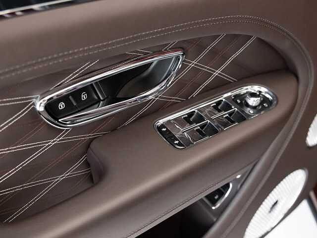 20:Bentley Bentayga EWB Mulliner V8, SUV, Cricketball, Bach Premium Cars GmbH